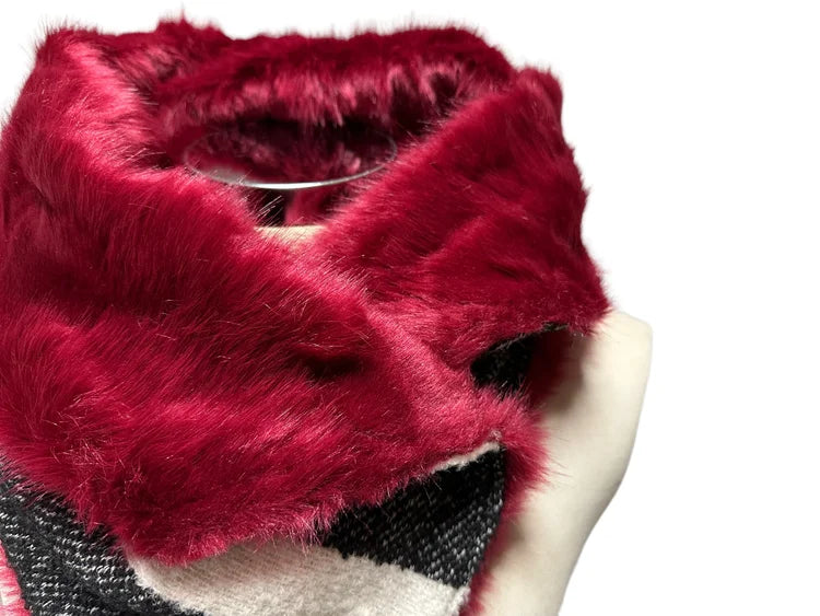 BUFANDA/CUELLO ESTAMPADO GRIS Y BLANCO CON INTERIOR BURDEOS DE SUAVE PELO CORTO SINTÉTICO